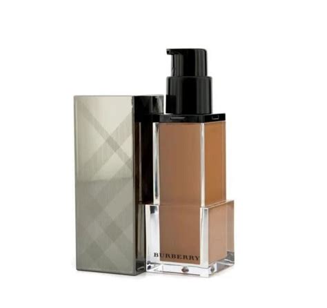 Burberry Sheer Luminous Fluid Foundation 